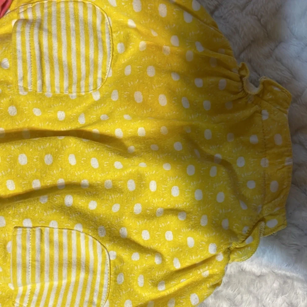 Old Navy and Carters 🌻2 baby